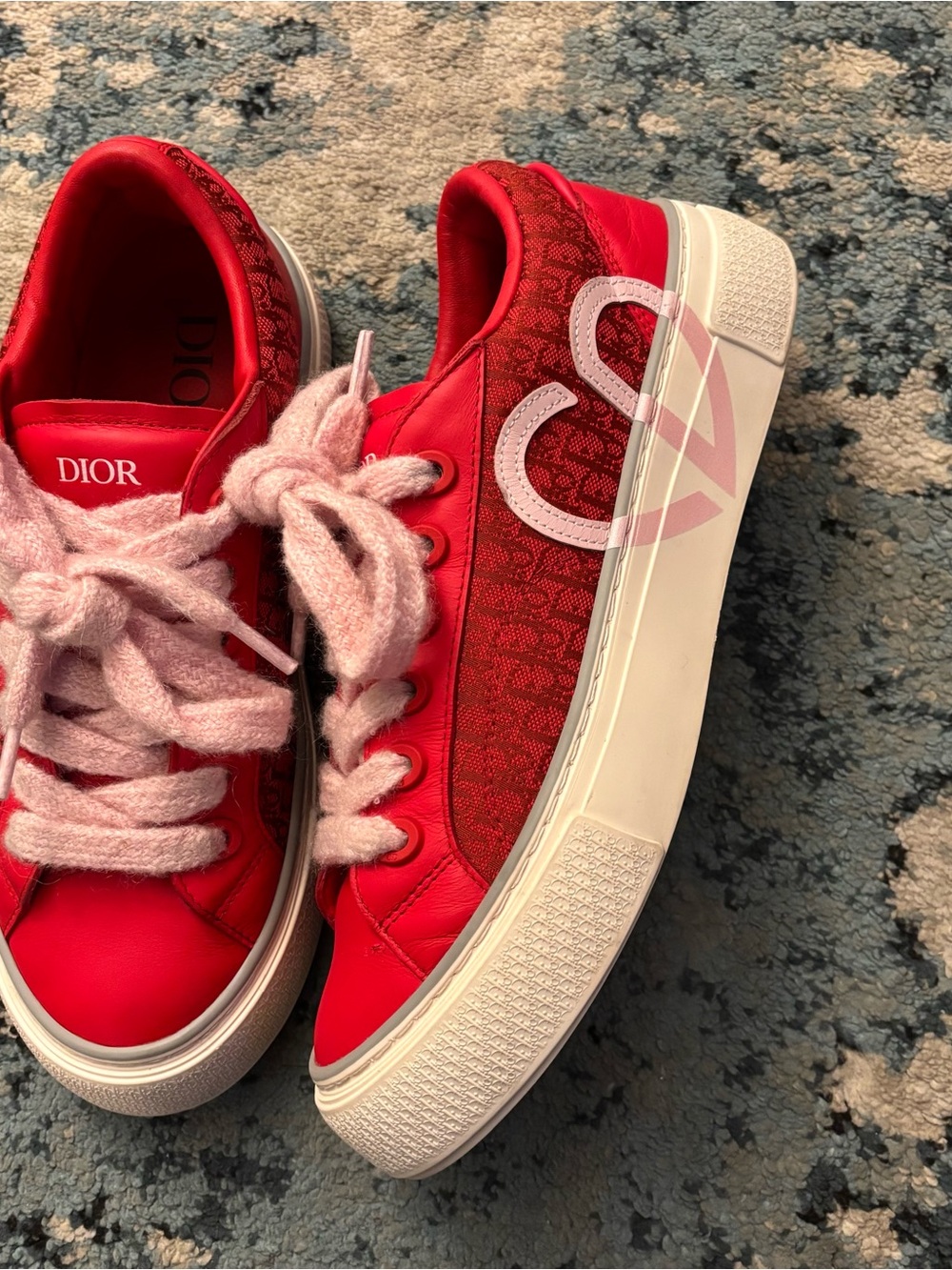 Dior B33 Sneakers with Pink Fuzzy Laces Size 42 9US Worn lightly No Box - Picture 2 of 8